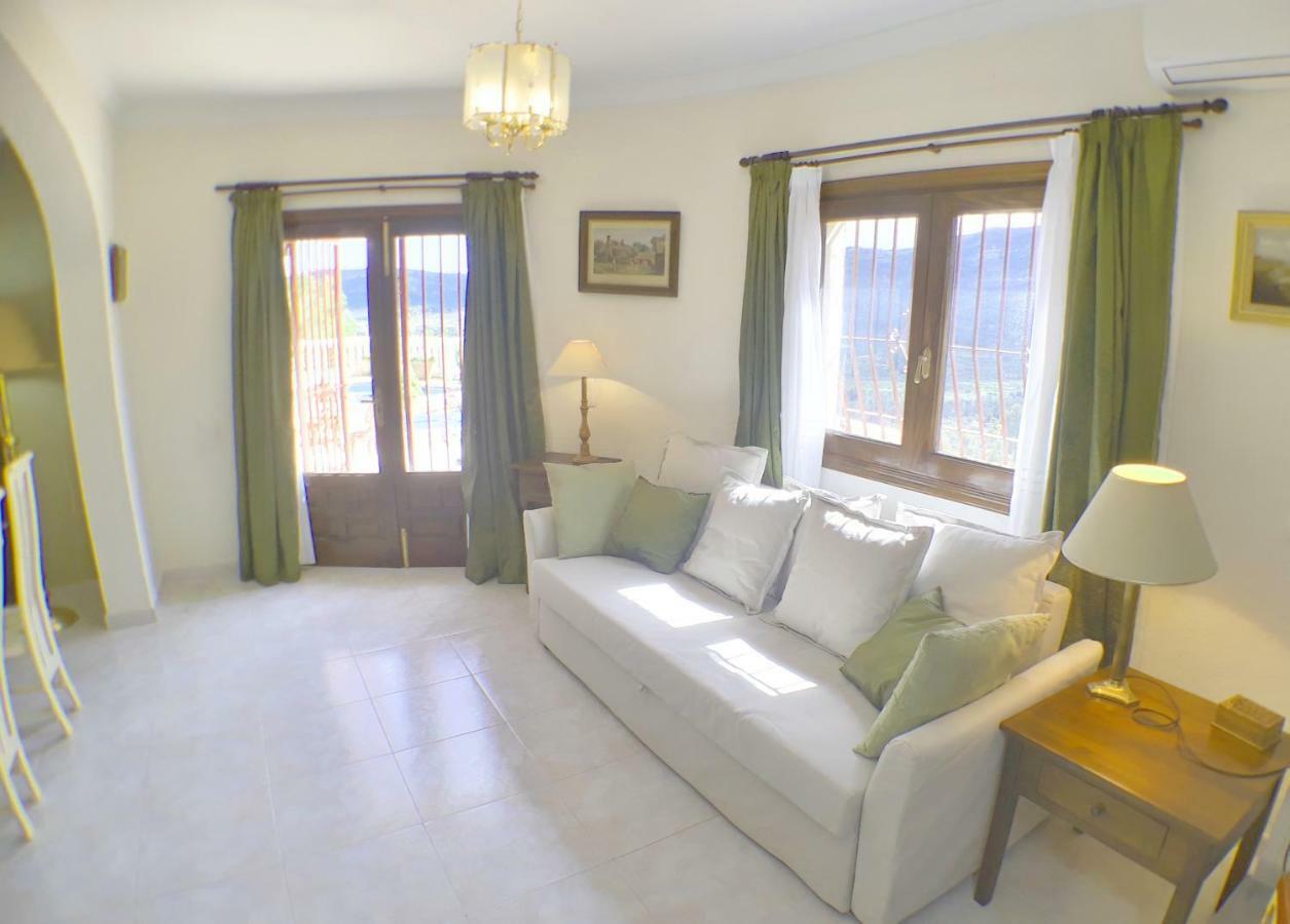 Villa Romana Mountainside Apartment In Alcalali, Jalon Valley Exteriör bild