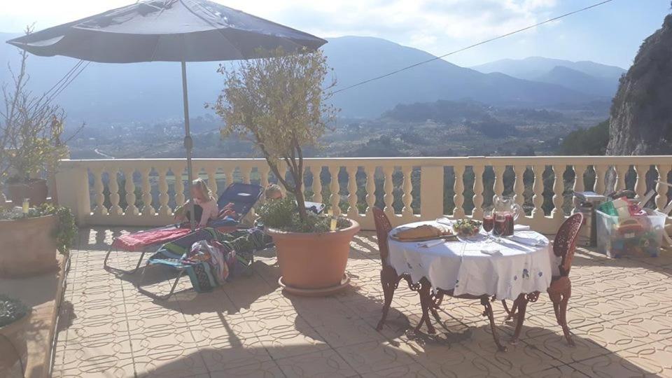 Villa Romana Mountainside Apartment In Alcalali, Jalon Valley Exteriör bild
